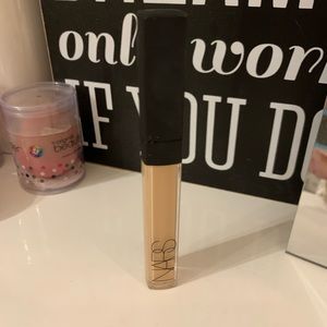 Nars radiant creamy concealer